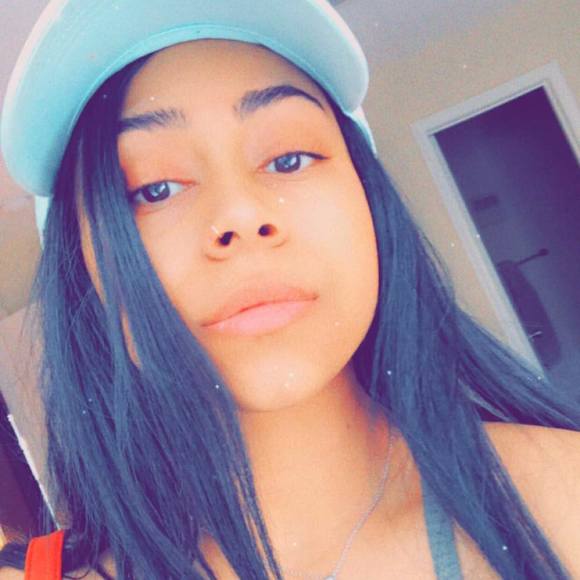 Meet your Posher, Layla - Picture 1 of 1